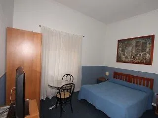 Tourist House רומא